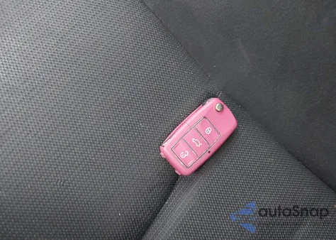 2010 Mazda Mazda3 S Sport from USA, damaged, VIN JM1BL1S6XA1266595